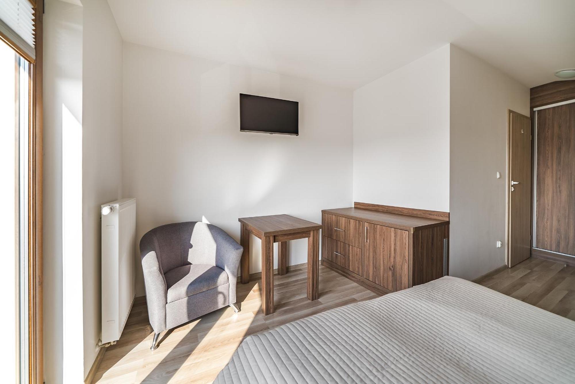 Apartamenty I Pokoje Goscinne Relax Ястарня Экстерьер фото