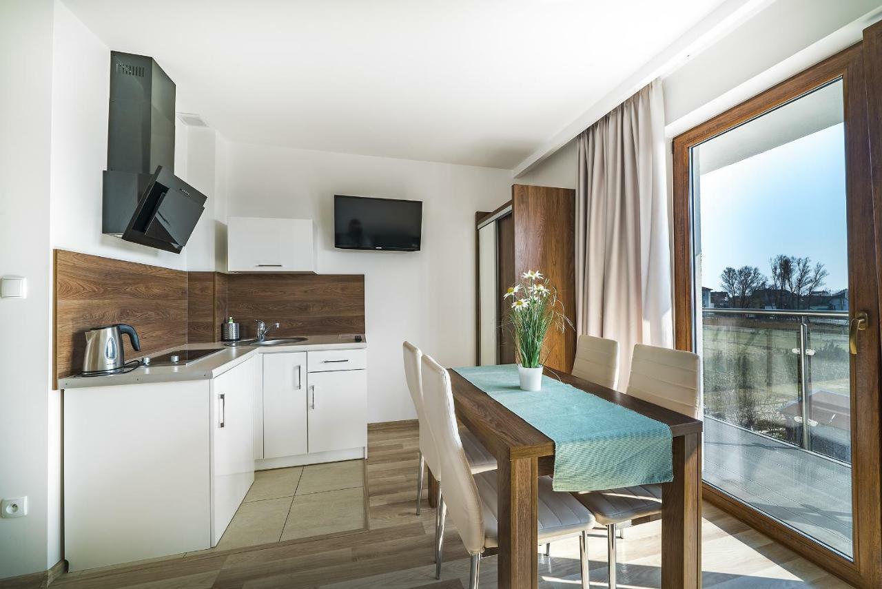 Apartamenty I Pokoje Goscinne Relax Ястарня Экстерьер фото